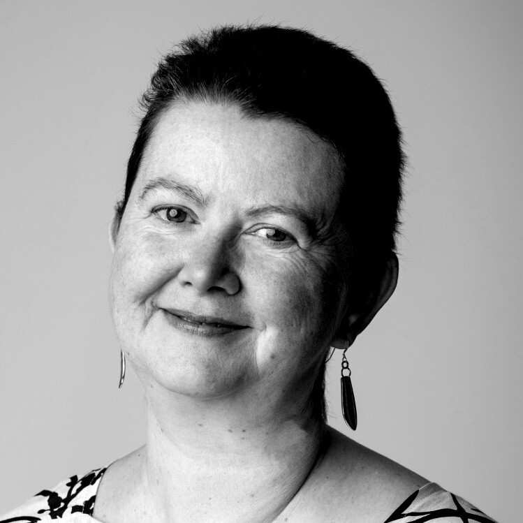 Tracey Bond bw