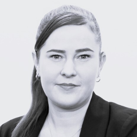Laura Marshall